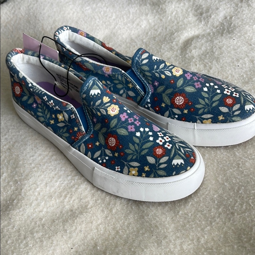 Serra Blue and White Slip-On Sneakers